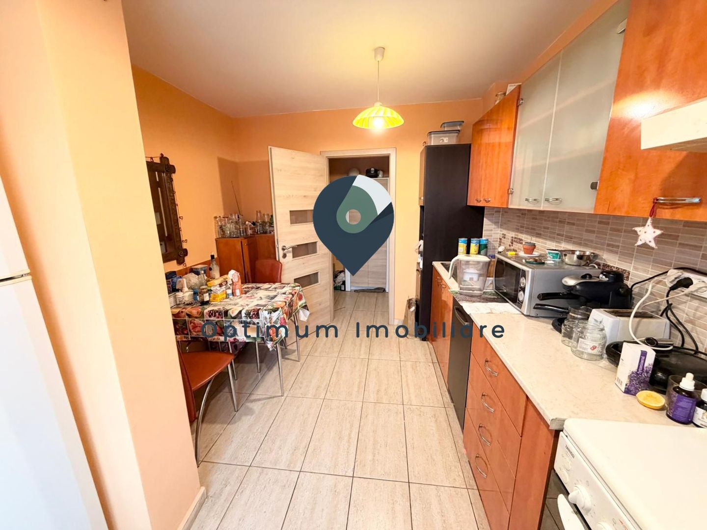 Apartament cu 3 camere, 2 bai, etaj 3/4 in Marasti, zona CBC ! - Poză 2