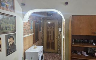 Apartament 2 camere etaj 1/4 Campina zona semicentrala - Poză 2