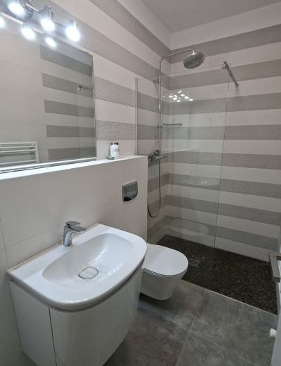 Inchiriere apartament 3 camere centru Ultramodern-Bloc nou - Poză 8