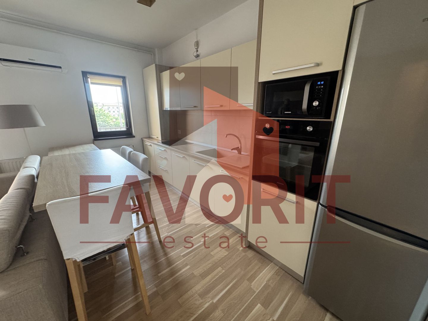 Etaj 1. Pozitie excelenta. Aproape de magazine si Expres 3. - Poză 3