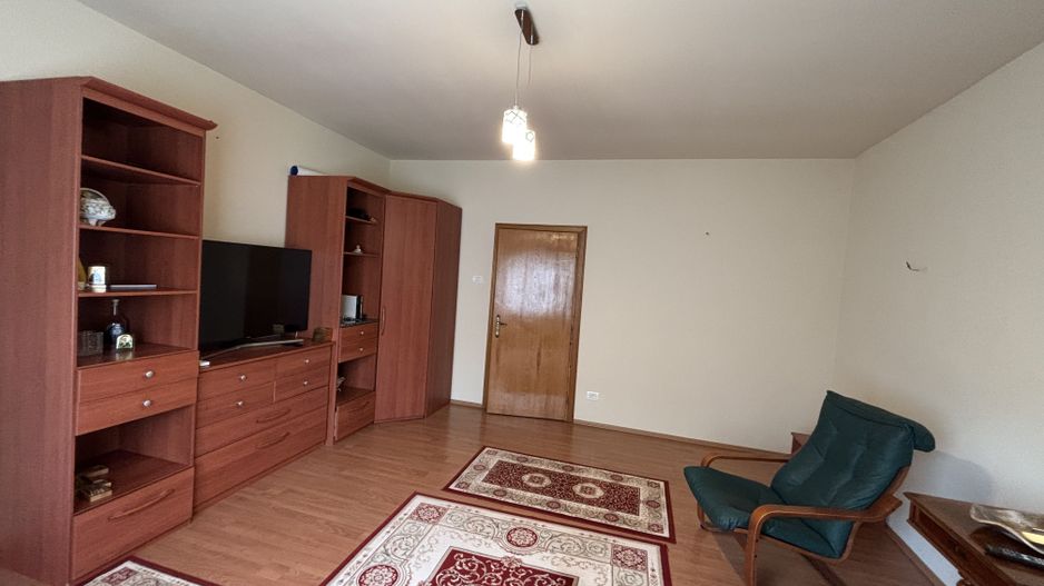 Apartament privat la casa la 5 minute de Piața Victoriei - Poză 14