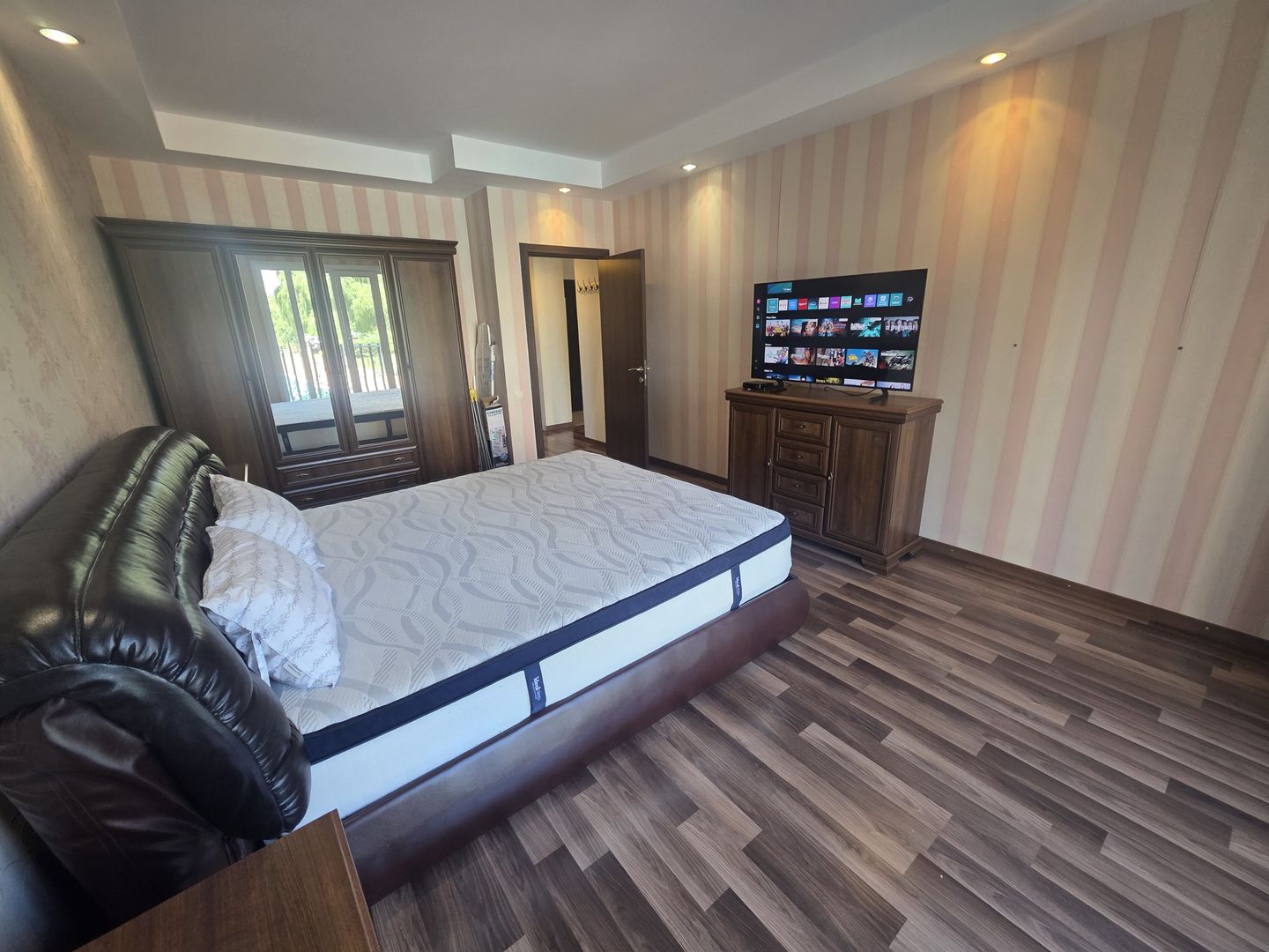2 camere | Cosmopolis Faza 2 | etaj 1 | parcare inclusă - Poză 9
