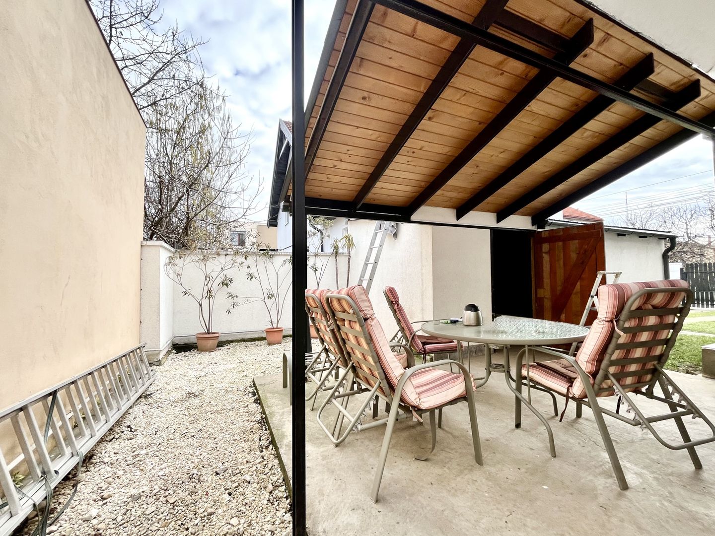 Casă luminoasă cu curte și garaj, perfectă pentru familie | Braytim - Poză 29