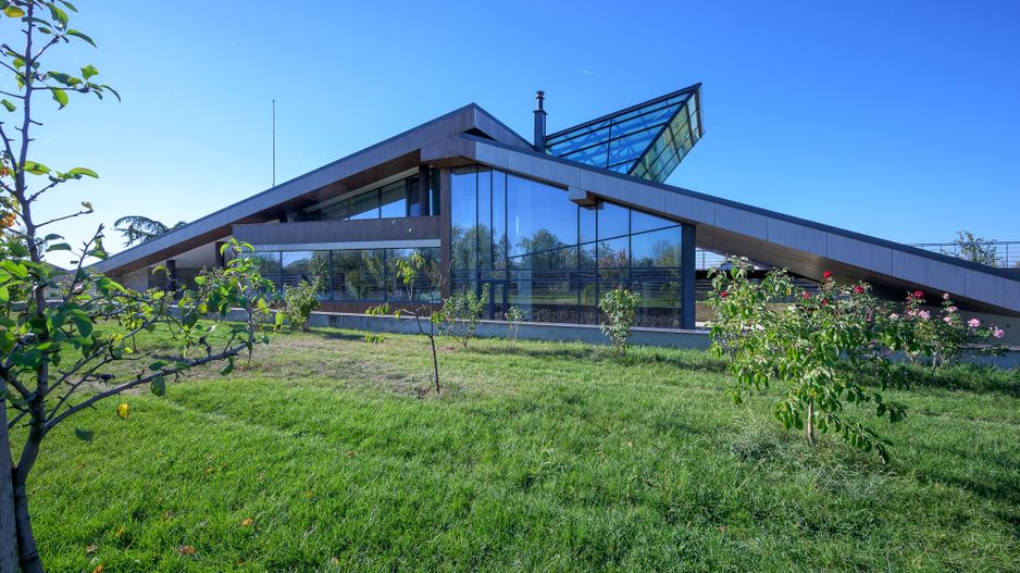 Vilă Futuristă: Eleganță & Inovație la limita pădurii, piscină, 4500mp - Poză 1