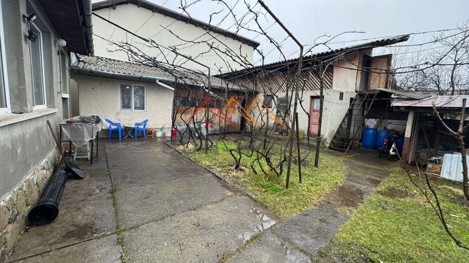 Casa 4 camere, teren 503 mp, CT, Parcare, Anexe, Campina, Prahova - Poză 4