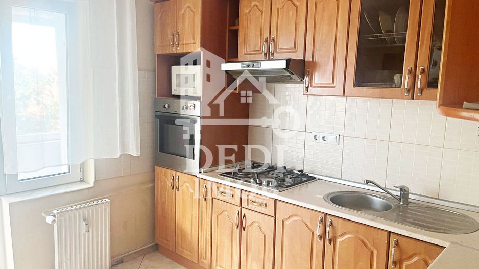 Apartament cu 4 camere de inchiriat, zona Cantemir, Oradea - Poză 9