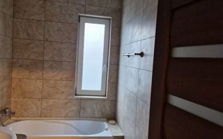 Locuință modernă, cu terasă de 40 mp și parcare. - Poză 6