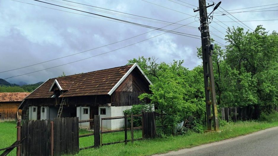 Casă și teren intravilan Polovragi - Poză 3