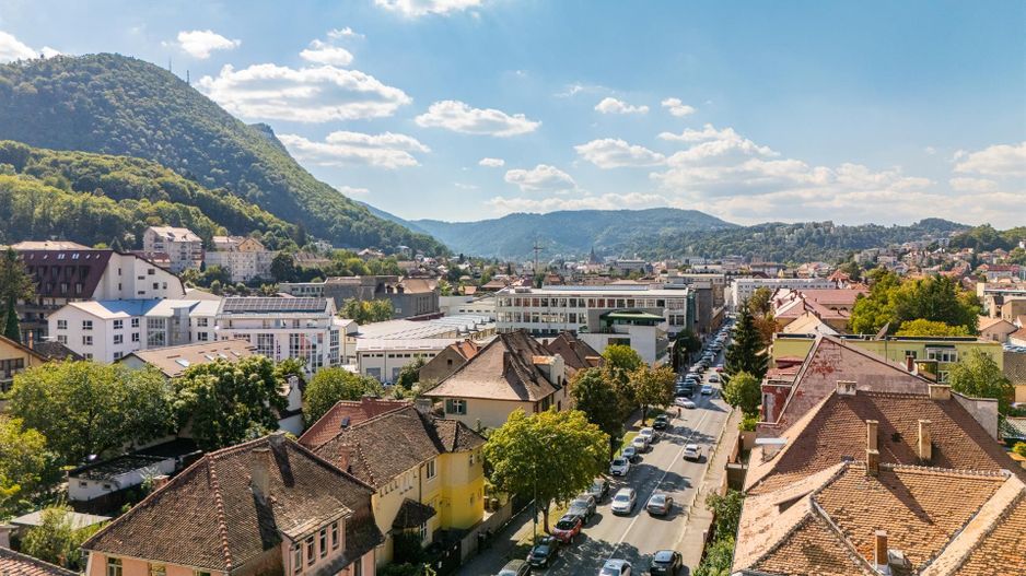 Oportunitate unica | Ap 3 camere cu 105 m utili | Priveliste | Curte Central Brasov - Poză 7
