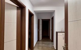 Apartament cu 3 camere – 13 Decembrie, Coresi la 5 minute pe jos. - Poză 7