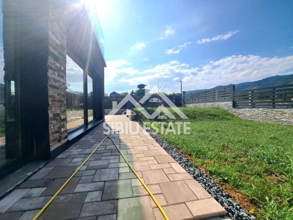 Casa Sibiu Cisnadioara, garaj, piscina, terase panoramice - Poză 35