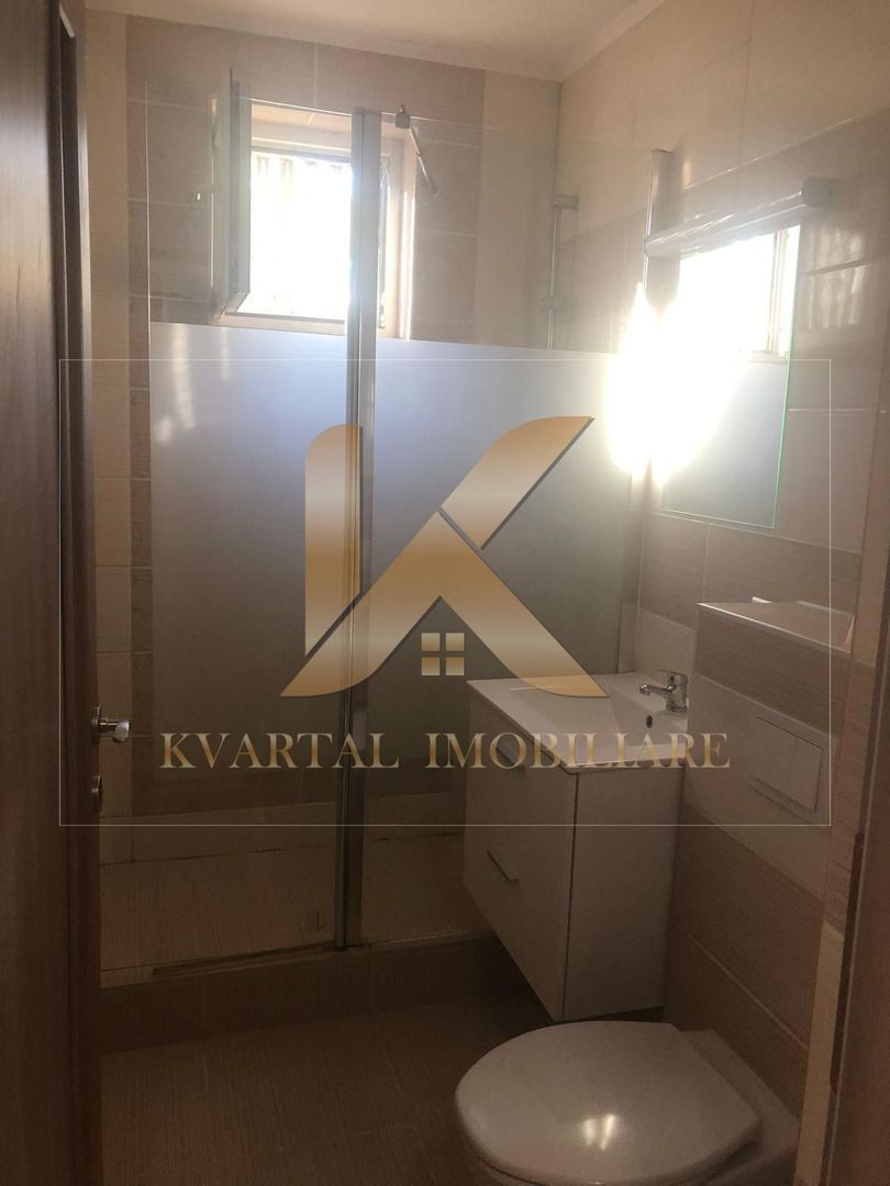 Apartament renovat 2 camere , 65 mp Zona Podgoria! - Poză 10