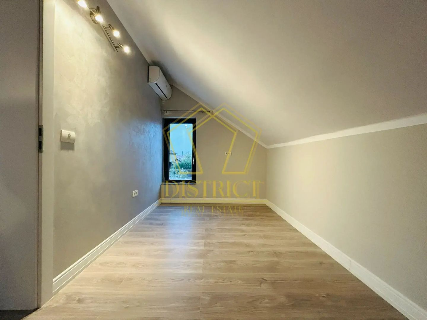 Casa cu 4 apartamente | AirBNB | Afterschool | Dumbravita - Poză 3