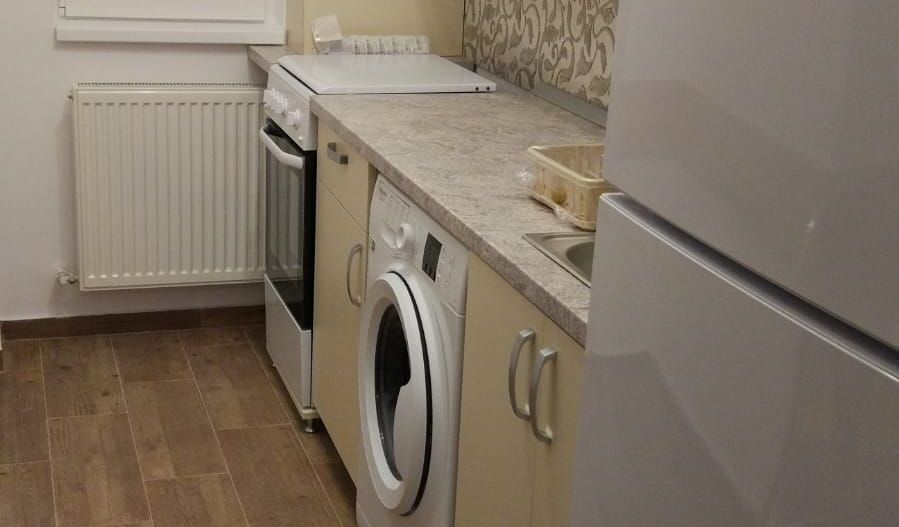 AP. 2 CAMERE PIATA SUDULUI, BLOC NOU, BUCATARIE INCHISA, METROU 9 MIN - Poză 6