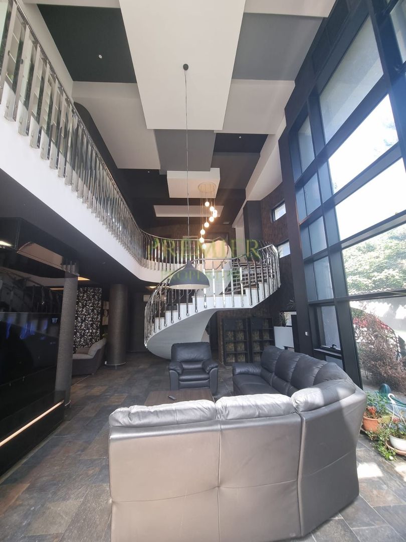 8 CAMERE 5 BAI | COMERCIAL | AZIL CLINICA CABINETE | LIFT MARE - Poză 1