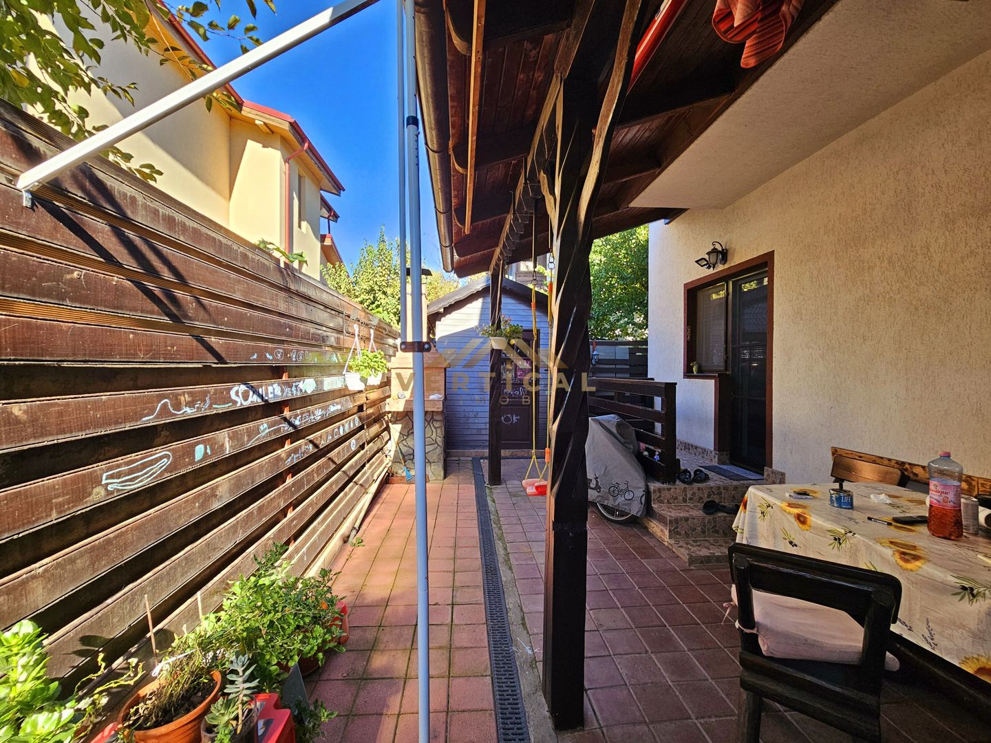 Casă / Vilă cu 4 camere de vânzare în Berceni - Poză 12