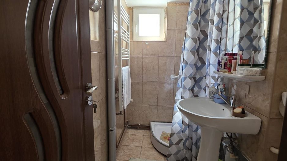 Apartament 4 camere decomandat- Zona Electroputere Mall - Poză 6