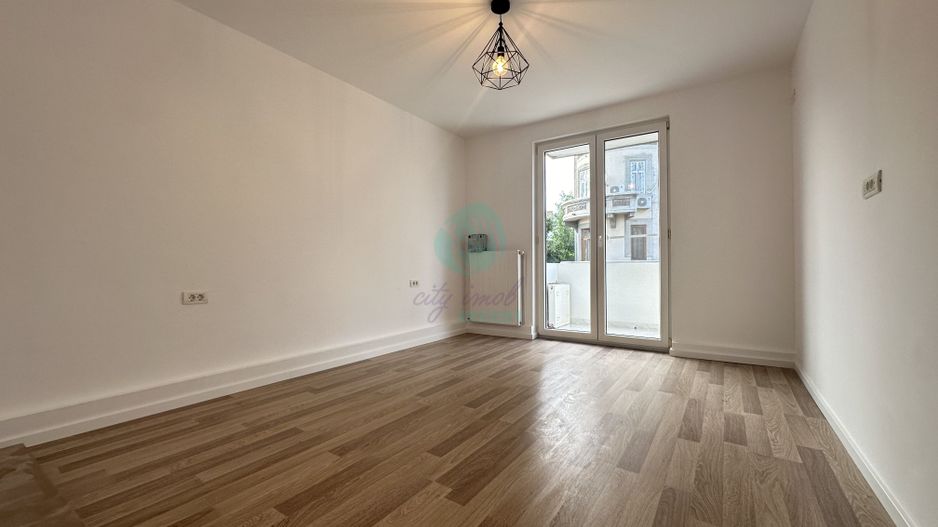2 camere RENOVATE zona Calea Calarasilor - Piata Sfantul Stefan - Poză 5