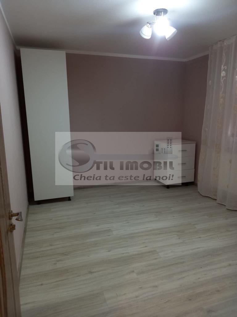 Casă zonă Tătărași - 750 euro - Poză 8