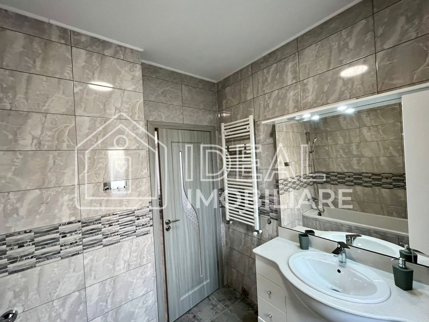 Apartament de închiriat, 3 camere – Șelimbăr - Poză 20