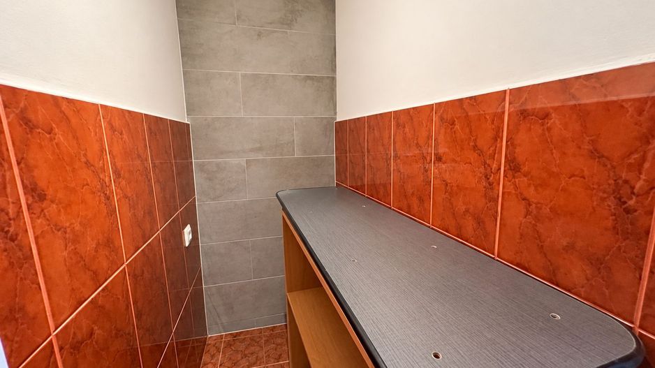Aradului-Iulius Town | 2 Camere | Etaj Intermediar | Decomandat. - Poză 3