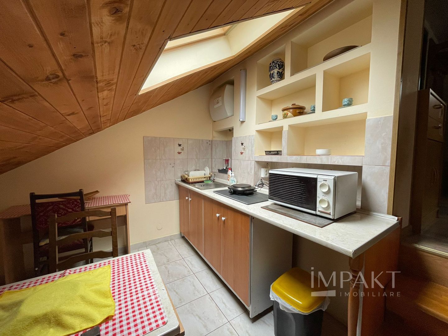 Apartament la casă 2 camere Gheorgheni, zonă liniștită - Poză 2
