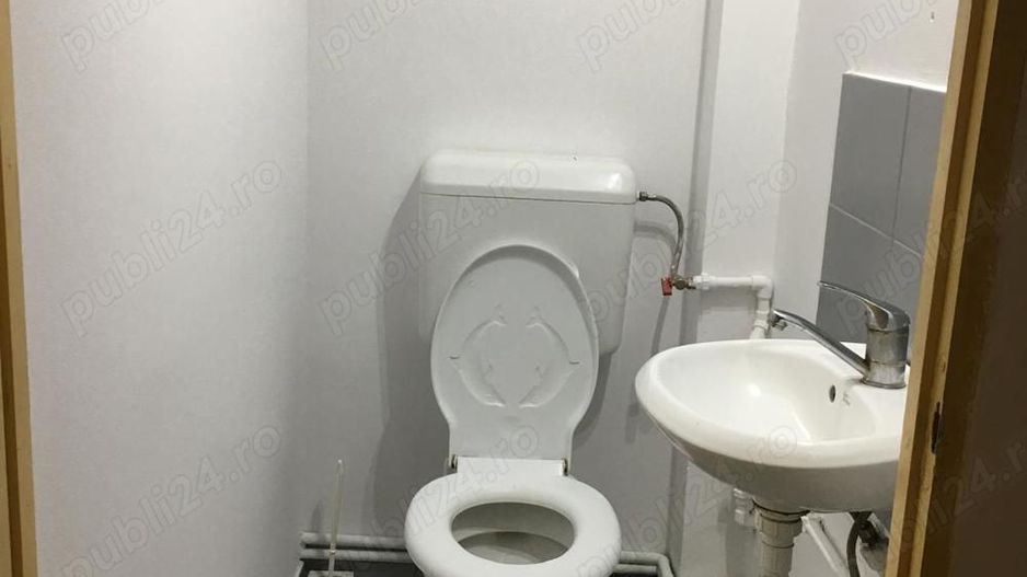 apartament 3 camere decomandate la curte (et.1), zona Dacia-Mosilor. pret 380 euro - Poză 8