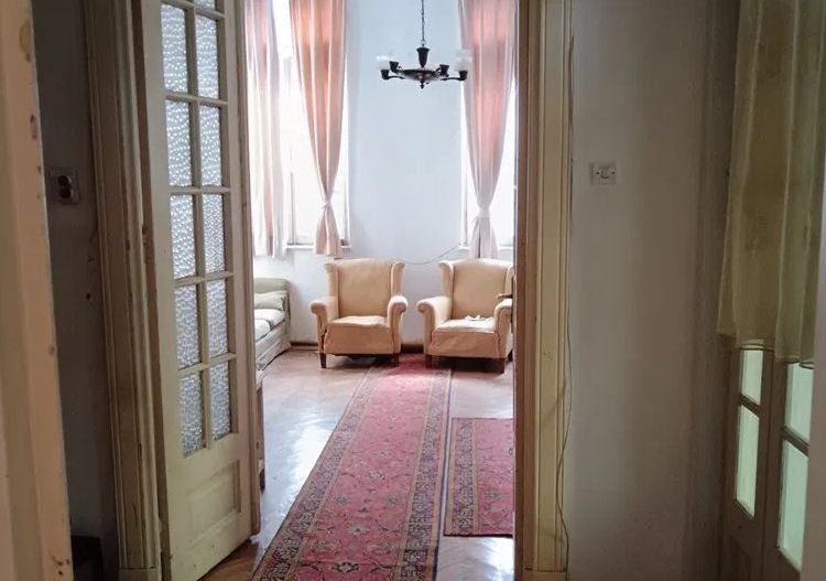 De vanzare vila burgheza 8 camere Unirii - Budapesta Ultracentral - Poză 1