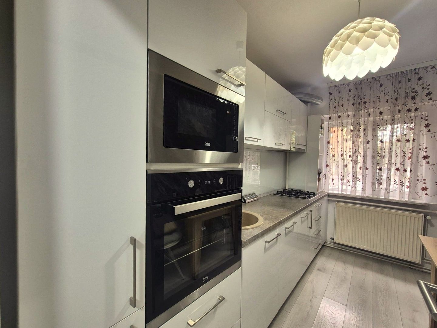 Zonă centrală – Apartament 2 camere, mobilat și utilat complet, modern - Poză 1