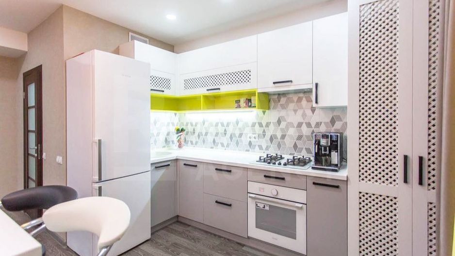 Chirie, apartament, 2 camere, str. Vasile Lupu, sectorul Buiucani - Poză 3