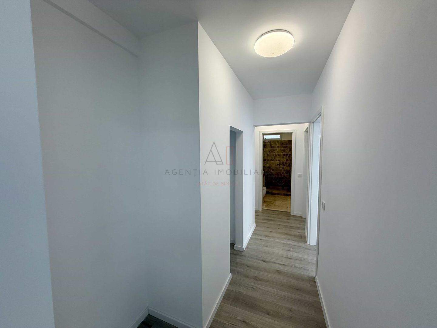 3 Camere  Complet Revovat |2025| Mutare Rapida| - Poză 13