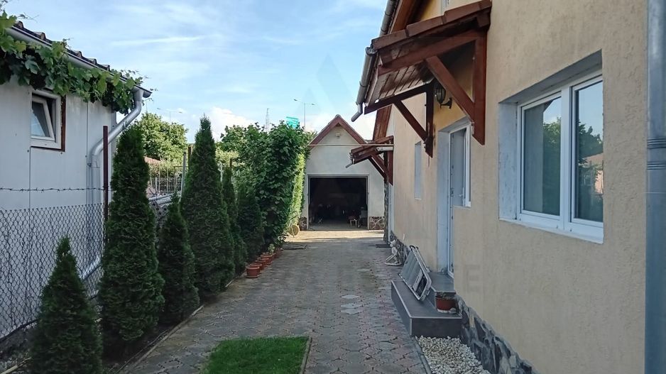 Casa cu etaj 113 mp utili curte libera 350mp garaj cu pod Gusterita - Poză 4