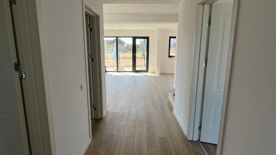 Vila spatioasa langa padure TVA 0%, teren 700mp, DN1, A3, A0 - Poză 15