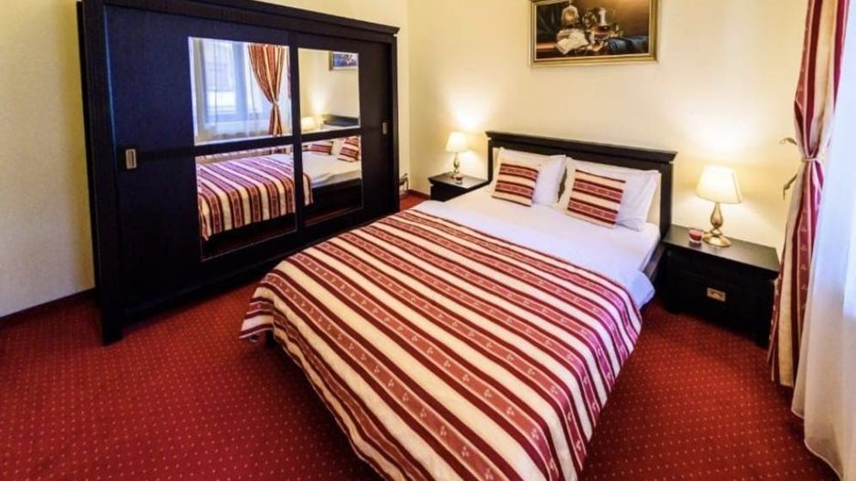 Apartament elegant în inima orașului - Poză 3