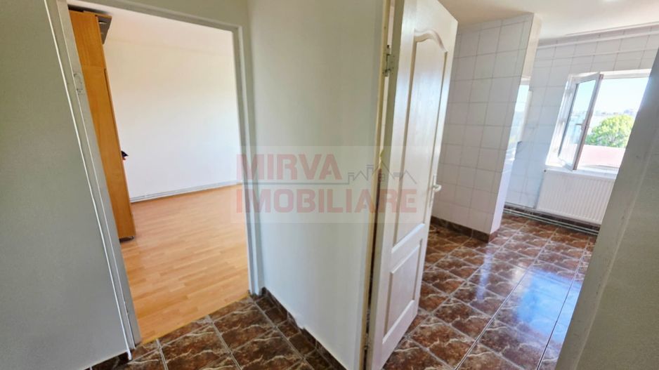 Vanzare apartament 3 camere, 2 băi, decomandat – Enăchiță Văcărescu - Poză 3