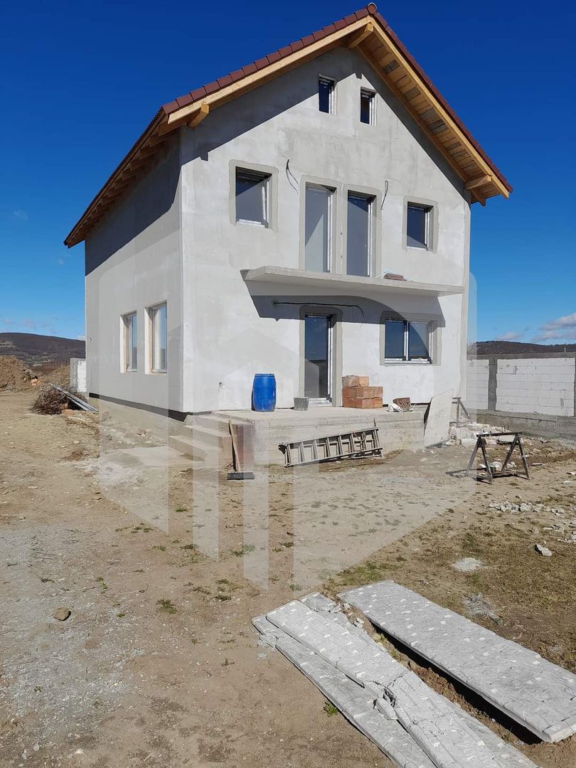 Casa individuala in Cristian | 5 camere | 4 Dormitoare | 158mpu - Poză 2