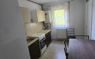 3 camere| etaj 2 | 2 băi | centrală| renovat recent - Poză 6