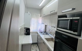 BRASADAS vinde ap 2 cam RENOVAT etaj 1/4 14 Mai Nufărului. - Poză 3