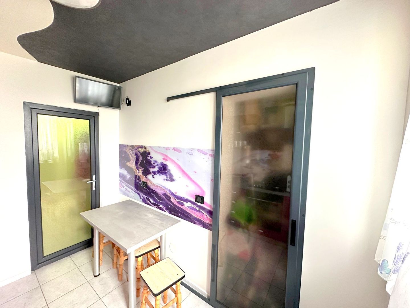 Vanzare - 2 camere, zona Neacsu, Micro 19 - Poză 4