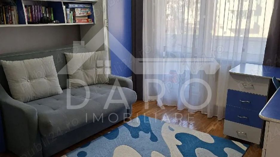 Vand apartament cu 3 camere in Tudor,strada Livezeni. - Poză 5