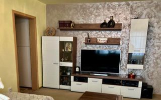 Proprietar vand apartament cu 3 camere, centrala+ baxa, zona Girocului - Poză 1