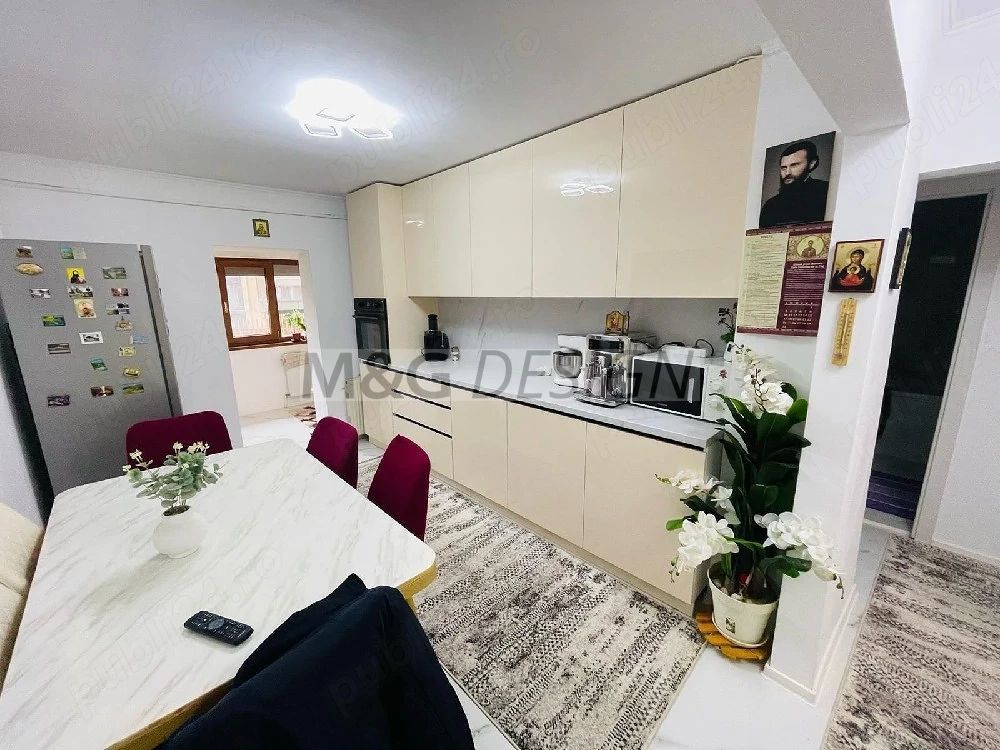 Apartament 3 camere lipovei parter cu balcon - Poză 2