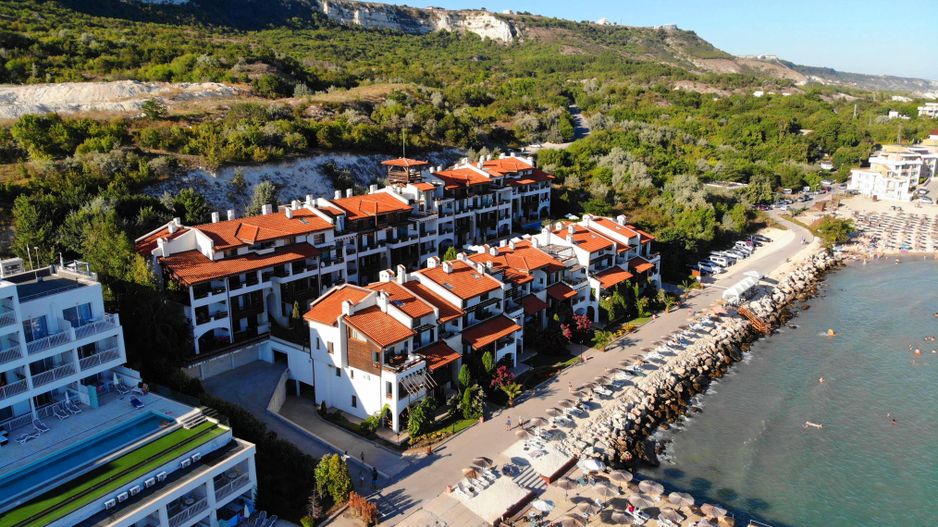 Apartamente cu 2 si 3 camere ideal investitie cu vedere superba langa Balcic - Poză 12