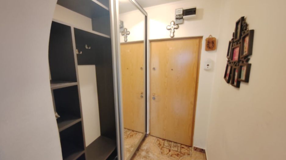 Titan Metrou 1 Decembrie - Poză 4