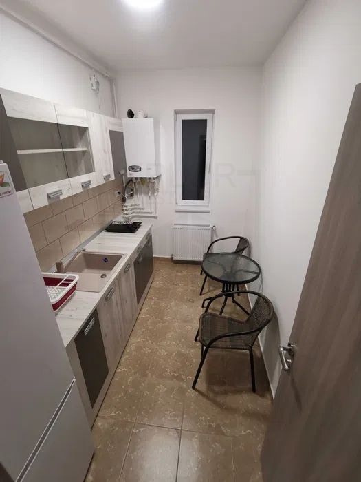 Garsoniera Apărătorii Patriei - centrala proprie - loc de parcare - Poză 4