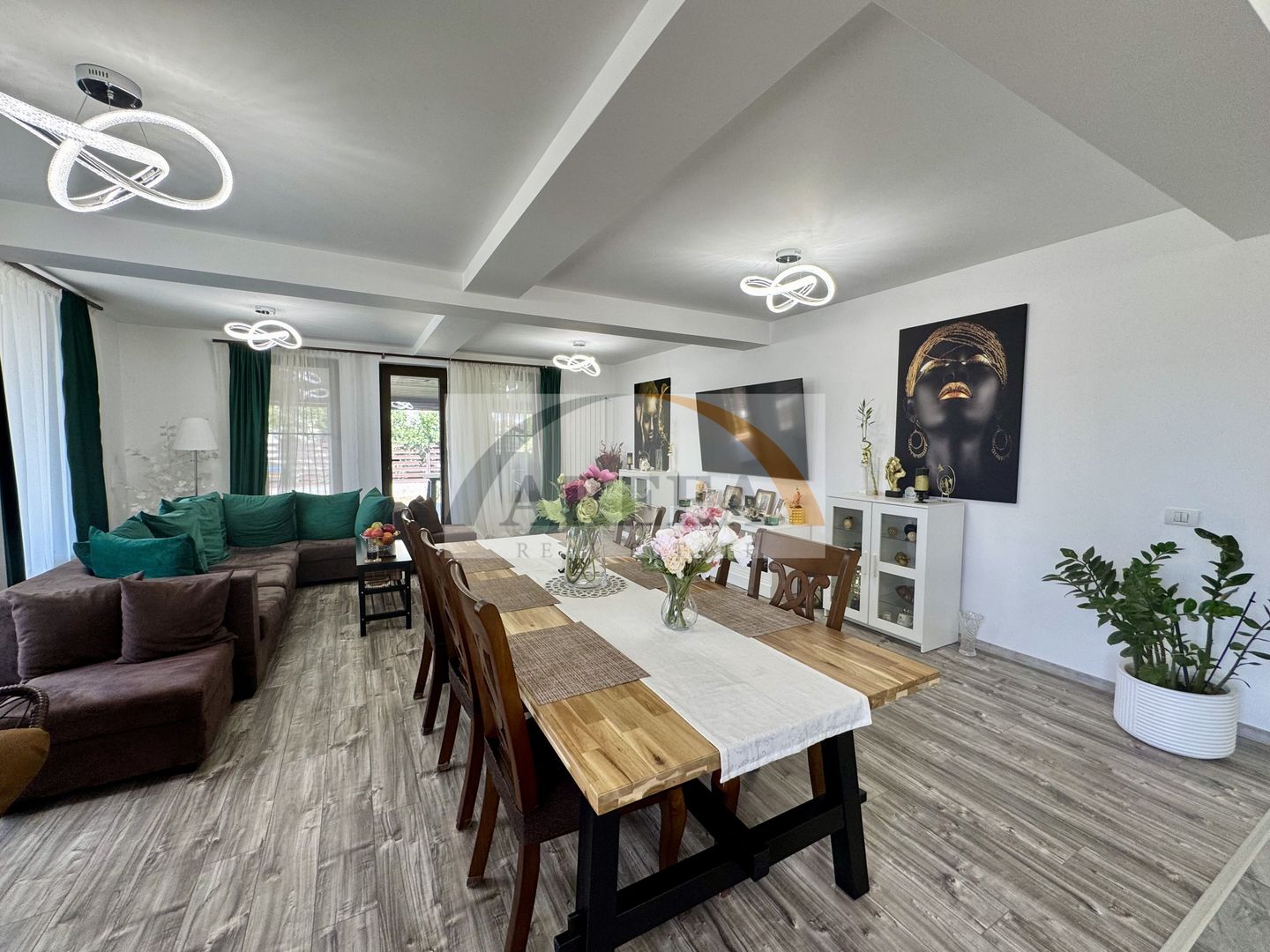 Berceni - VILĂ UNICAT, spațioasă, curte 1.000 mp, la 7 min metrou - Poză 5