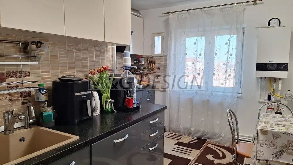 Apartament 4 camere zona lipovei - Poză 3