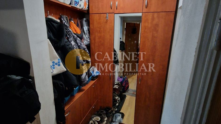 3 Camere Decomandat- Etaj intermediar+ Loc de parcare- Zona Alexandru cel Bun - Poză 6
