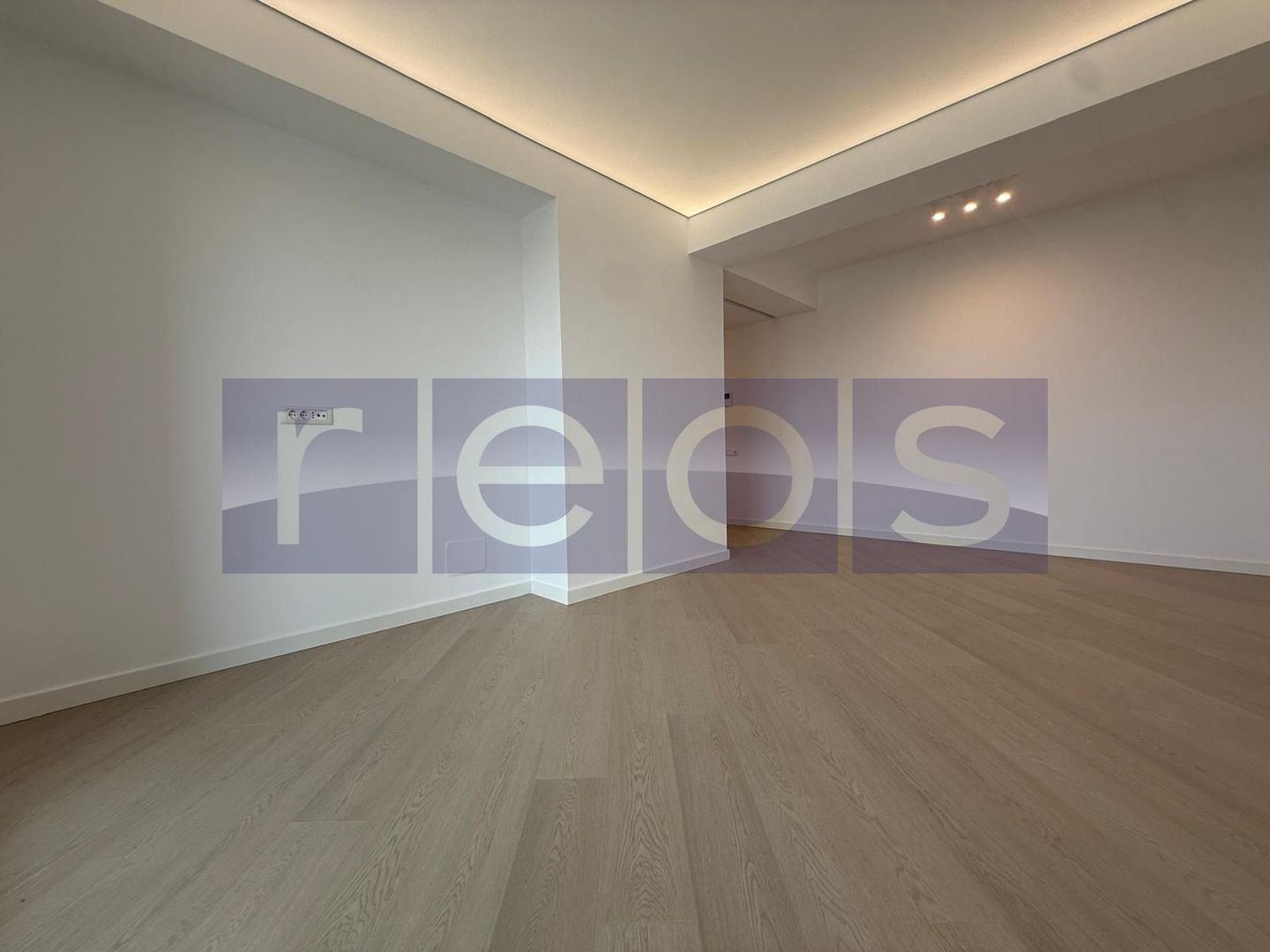 De vanzare | Apartament 2 Camere | Bucatarie inchisa | Cortina North - Poză 5