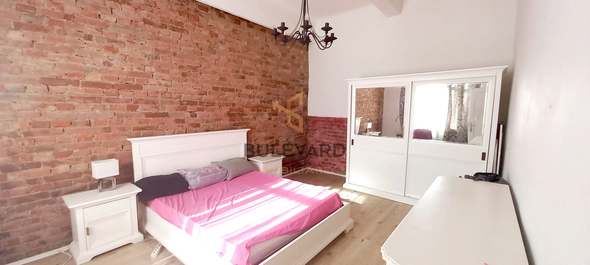 Apartament cu 2 camere, zona Ultracentrala! - Poză 3